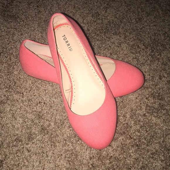 pink wide width shoes